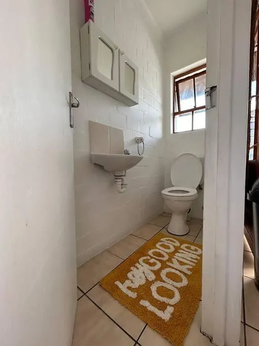The Great Escape 5 Mins Away From Blouberg Beach Cape Town 0*,  South Africa
