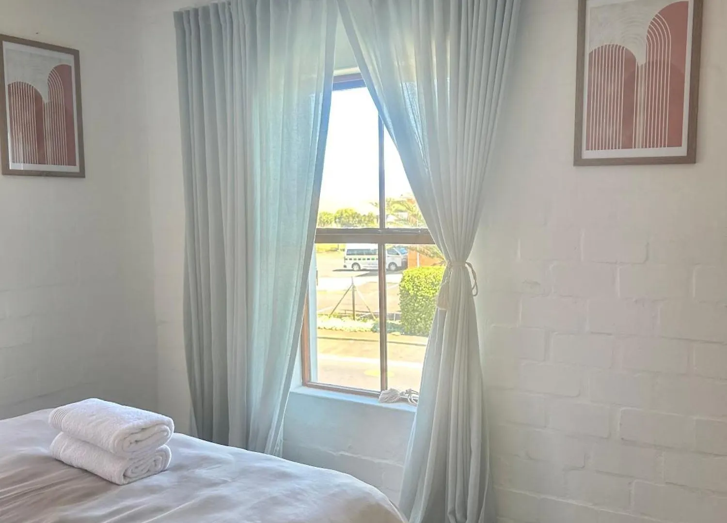 The Great Escape 5 Mins Away From Blouberg Beach Cape Town
